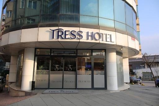 Tress Hotel - Housity