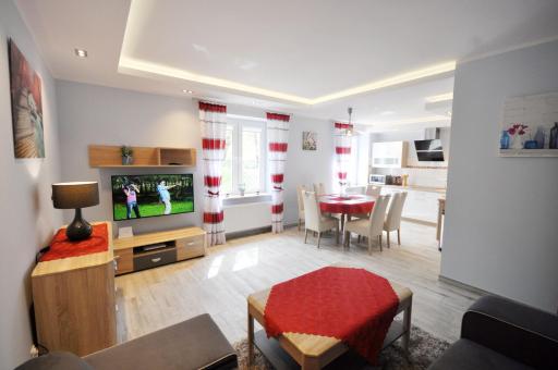 Apartament LENA III Deluxe - Housity