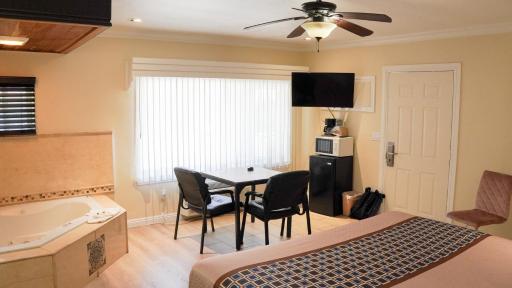 777 Motor Inn - Housity