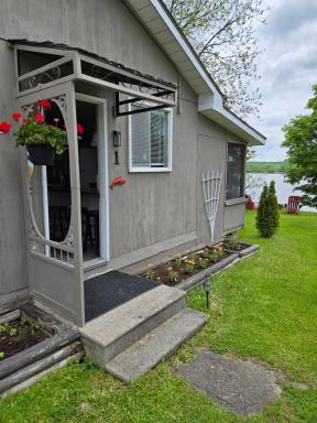 Redfish Cottages - Housity