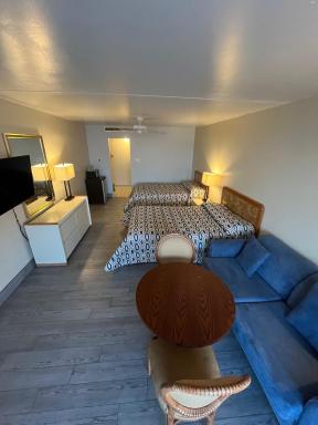 Landmark Motel - Housity