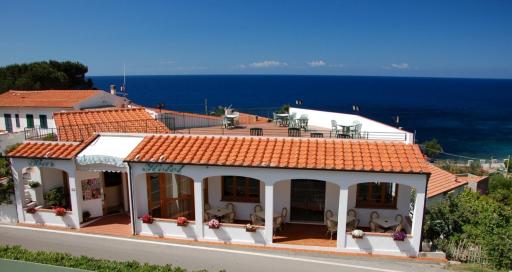 Hotel Aurora - Housity