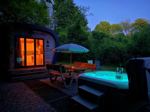 Sunridge EcoPod with Private Hot Tub - Housity