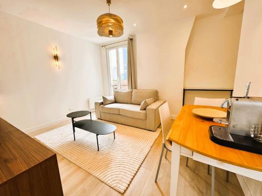 Appartement séduisant Paris - Clichy - Housity
