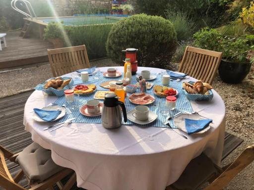 Saint James House - Housity