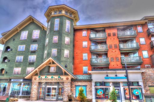 *APRES SKI LODGE, SKI IN-SKI OUT, CENTRAL VILLAGE! - Housity