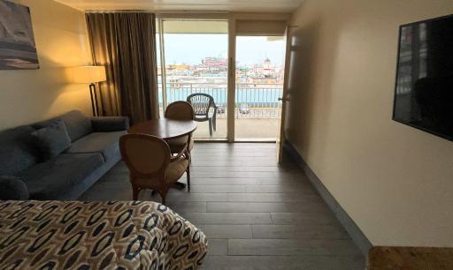 Landmark Motel - Housity