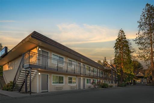 Best Western Gold Country Inn - Housity