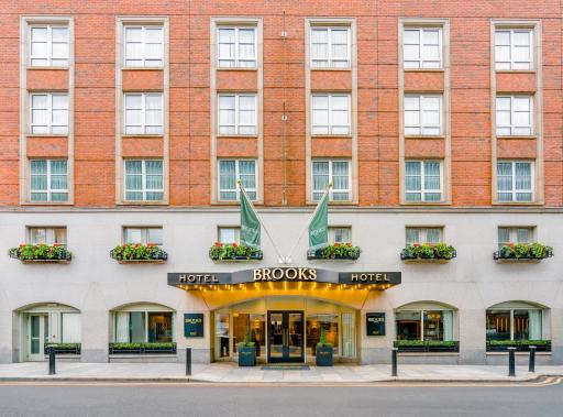 Brooks Hotel - Housity