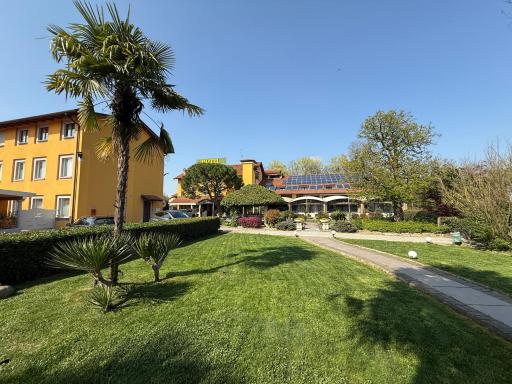 La Bergamina Hotel & Restaurant - Housity