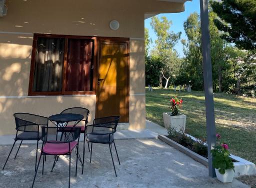 Harmonia Guest House - Housity