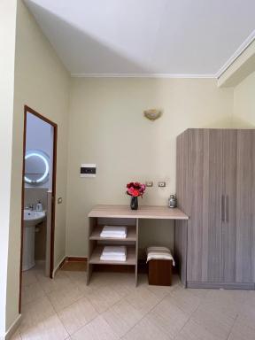Harmonia Guest House - Housity
