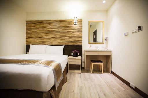 Kaishen Hotel - Housity