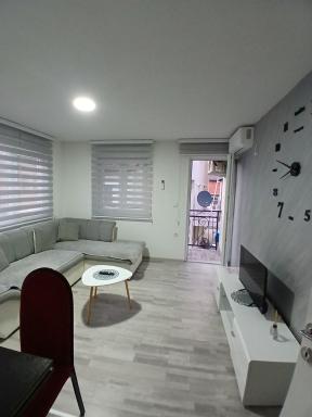Adagio Studio Apartment - Housity