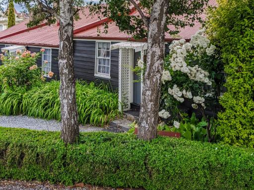 Alice's Cottages - Housity
