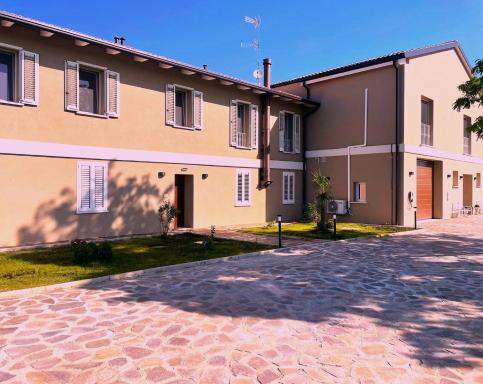 Villa Iris - Housity