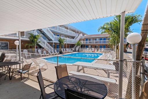 Sea Garden Motel - Housity