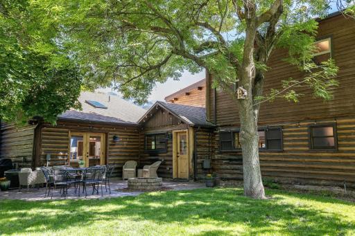 Engen Hus Bed and Breakfast - Housity