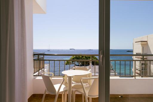Bossa Bay - MC Apartments Ibiza - Housity