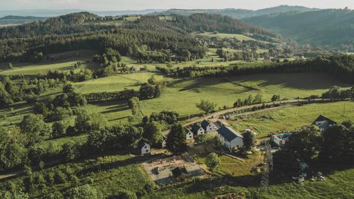 Sowie Chatki - domki z widokiem na Góry Sowie - Housity