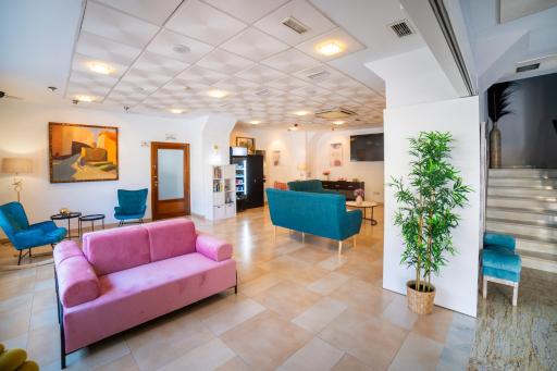 Hotel Puerta de Cazorla - Housity