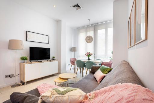 G&V APARTMENTS CLOSE to CENTER - Housity