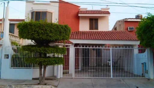 Casa Baraka, Casa Vacacional en Mazatlán cerca de Malecón, Centro Histórico y Playa - Housity