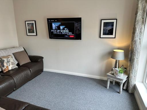 Modern 3-bed house in Coleraine - Housity