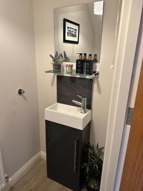 Modern 3-bed house in Coleraine - Housity