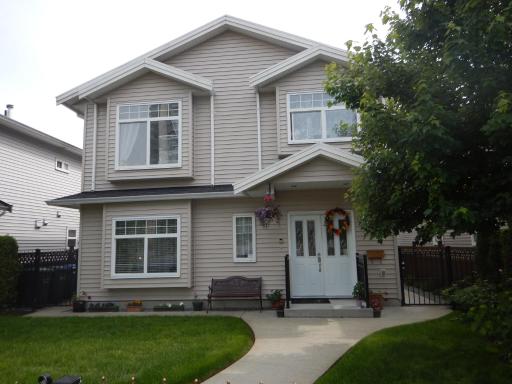 Clean and Quiet 2 bdr 2 bthr private entrance entire guests suite near Coquitlam Center mall and skytrain - Housity