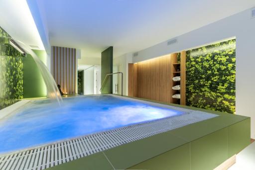 Ideal Residence & SPA - Housity