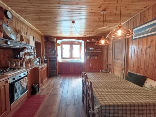 Ground floor apartment with garden - Housity