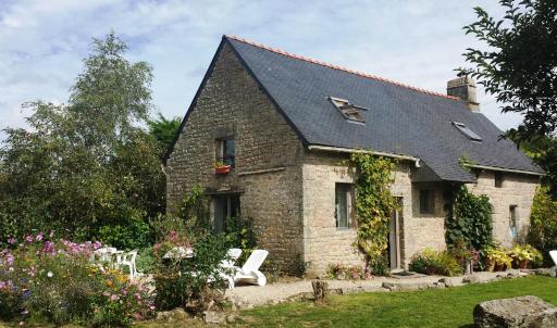 Les Papillons - Housity