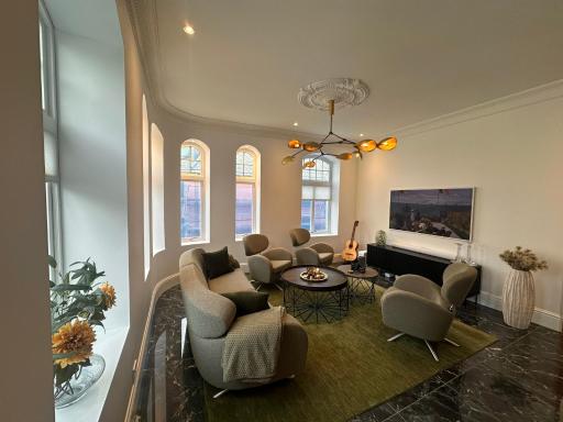 Elegant Three-Bedroom Apartment with Stunning Sea Views - Very limited availability - Secure your booking for Christmas 2026 or Summer 2027 - Housity