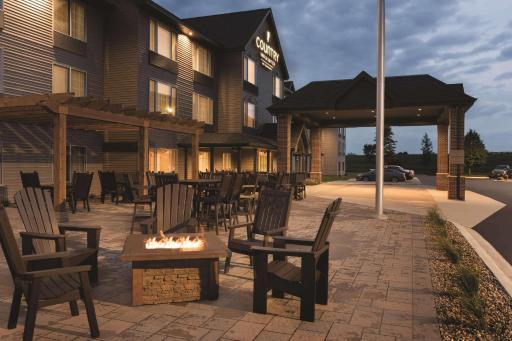 Country Inn & Suites by Radisson, Mankato Hotel and Conference Center, MN - Housity