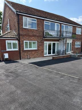 Readsmere Drive, Alderley Edge - Housity