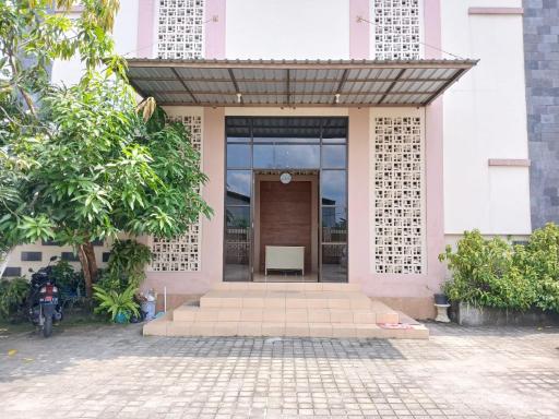 RedDoorz Syariah near Masjid Al-Aqsha Klaten - Housity