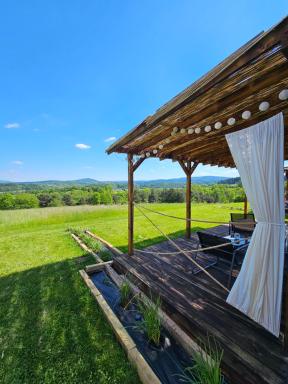 Widokowe Stodoły Bieszczady - domy z panoramą połonin - Hizvo