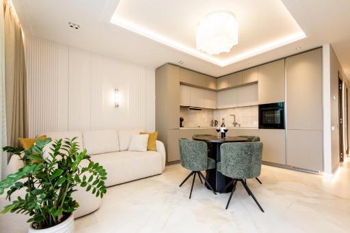 Playa Miraflores Luxury Beachfront Apartment - Housity