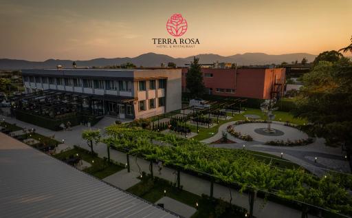 Хотел Терра Роза - Housity