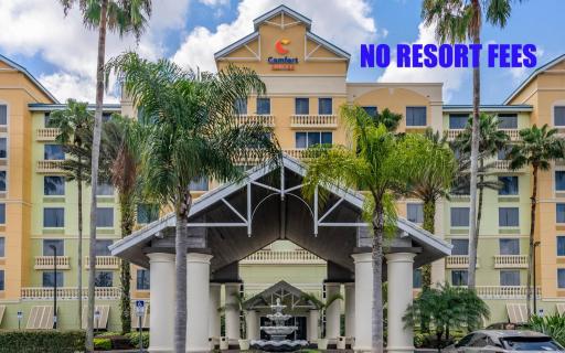 Comfort Suites Maingate East - Housity