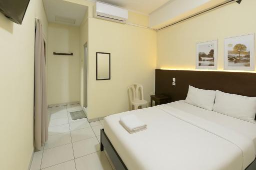 Hotel Bintang Mitra RedDoorz - Hizvo