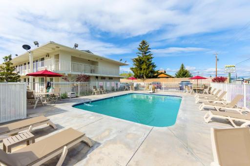Motel 6-Klamath Falls, OR - Hizvo