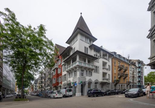 Luxury Apartments by Livingdowntown - Housity