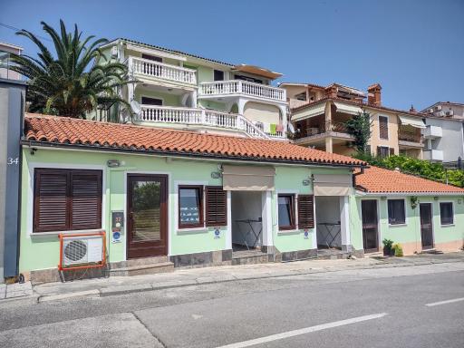 Egidio Gigi Bellich holiday apartments family houses - Housity