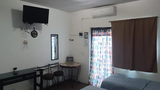 Habitaciones-cómodas-aire-wifi-tv-cerca de playa-!!excelente precio ii - Housity