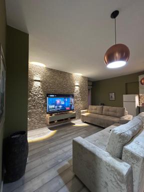 Air Albania Apartment - Housity