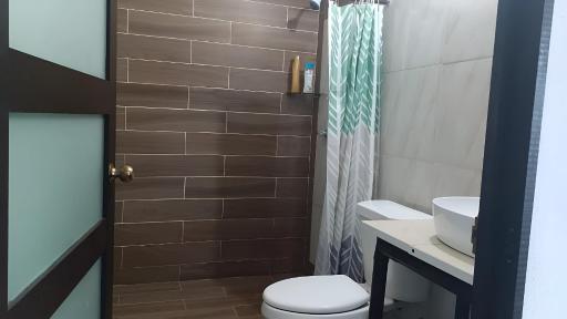 Habitaciones-cómodas-aire-wifi-tv-cerca de playa-!!excelente precio ii - Housity