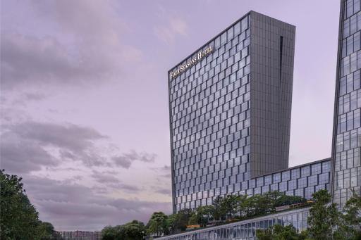 Four Seasons Hotel Shenzhen - Housity