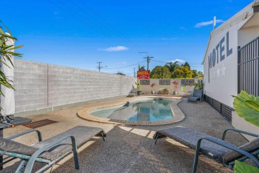 Caboolture Central Motor Inn - Housity